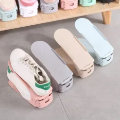 Shoe slots organizer in closet