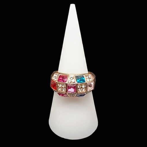 Minimalist Tapered Acrylic Jewelry Display Stand for Rings