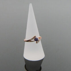 Minimalist Tapered Acrylic Jewelry Display Stand for Rings