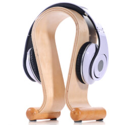 Wooden earphone display rack for organizing and showcasing headphone